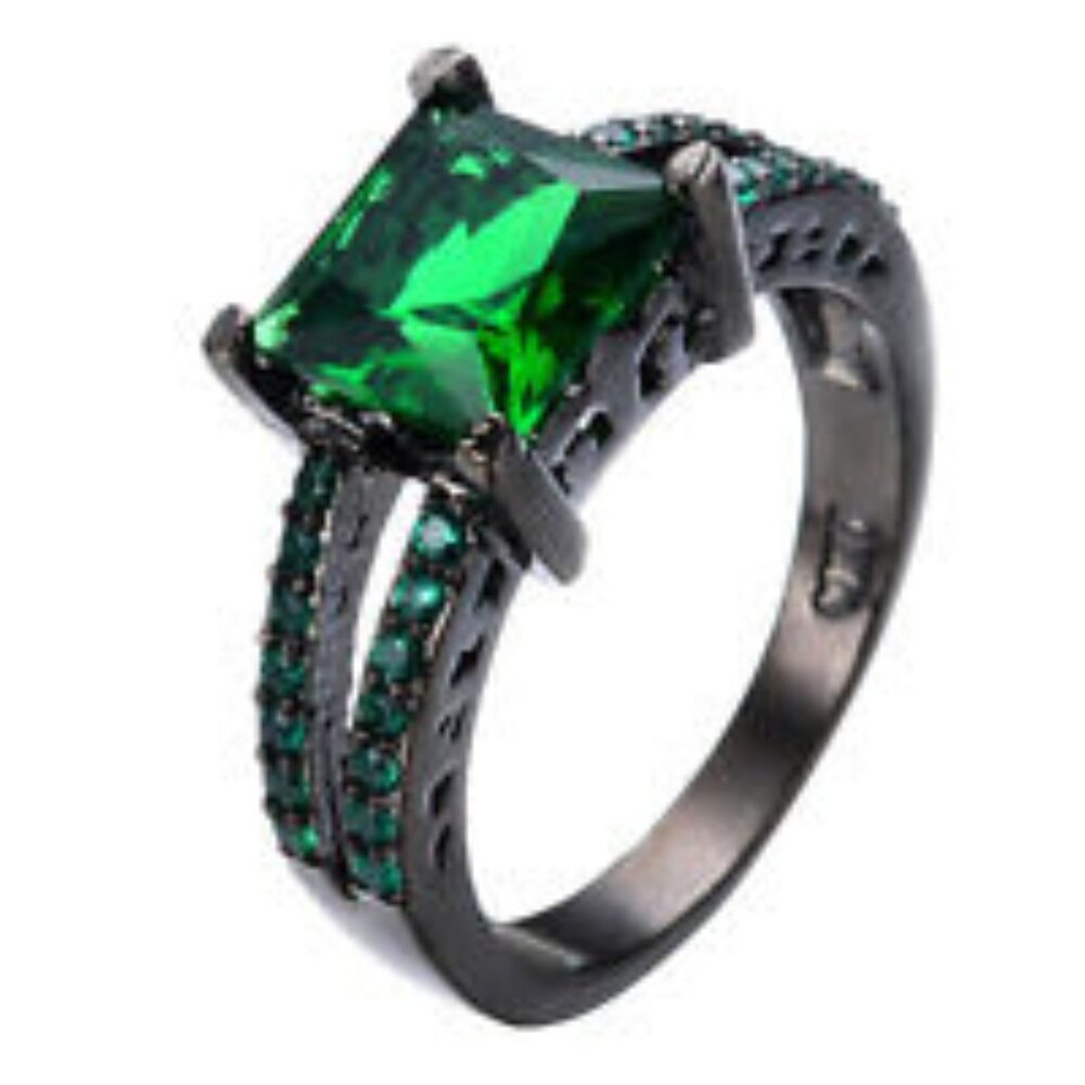 New - Princess Cut Green Quartz in Black Gold Filled Ring - Size 7